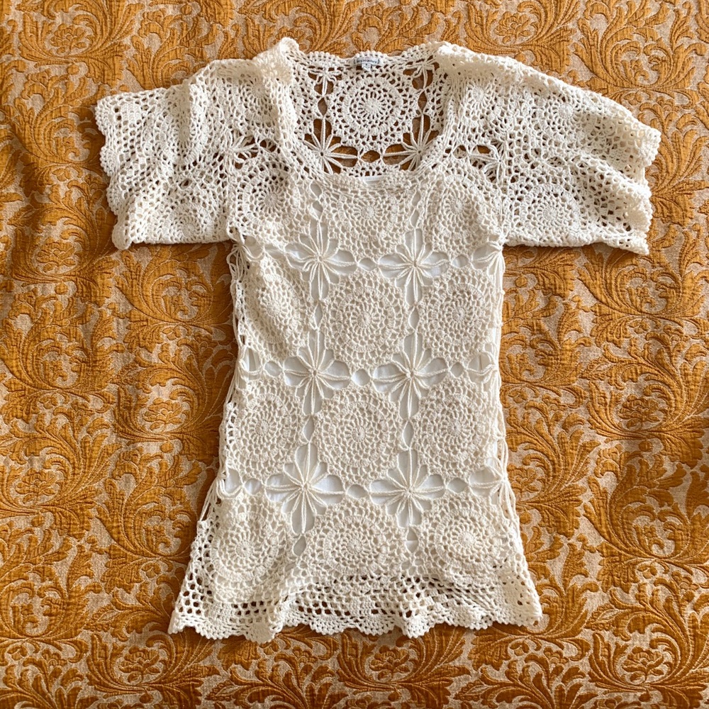 Boho crocheted off-white short sleeve dress